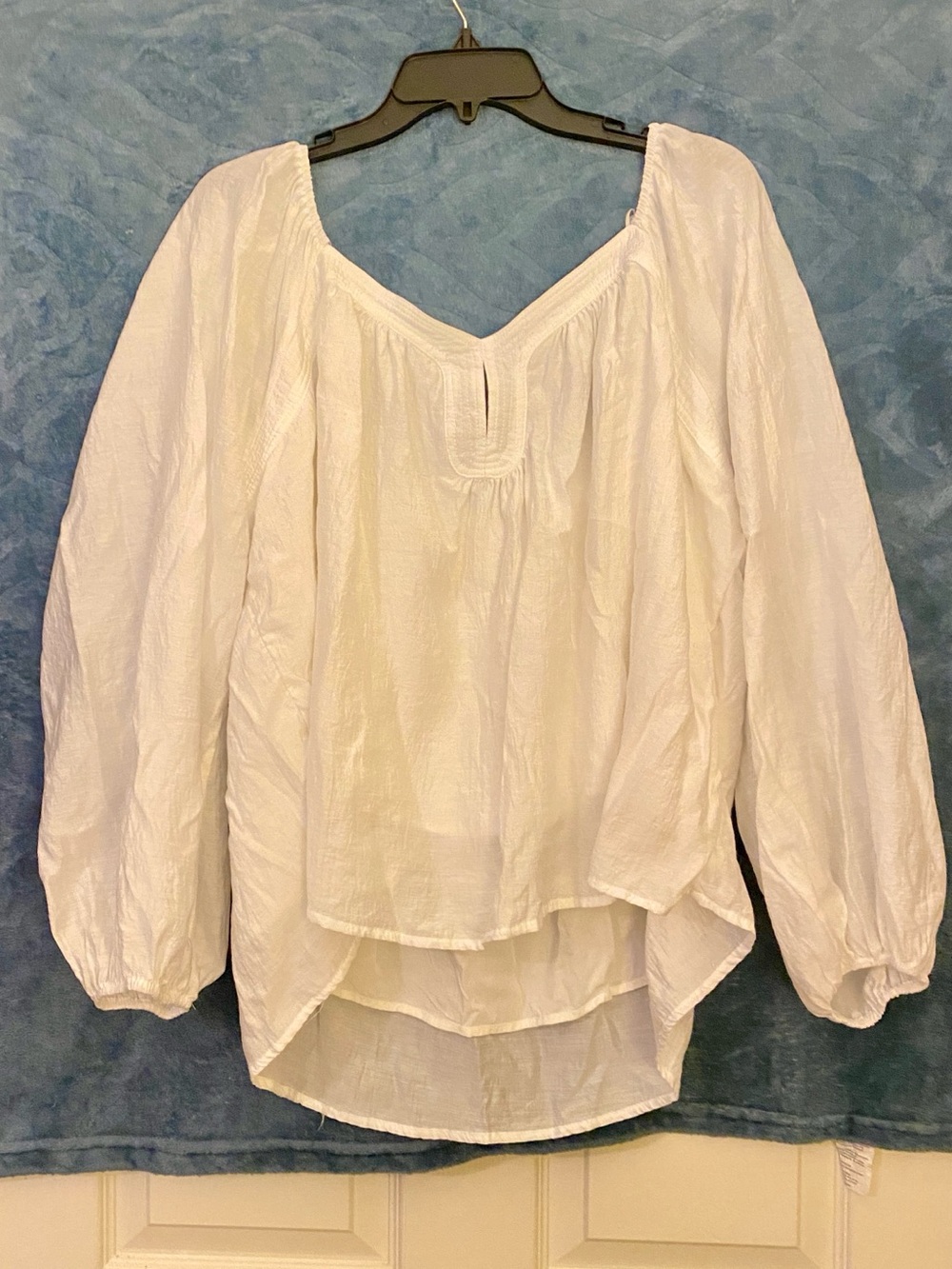 White Long-Sleeve Peasant Blouse
ABLE brand